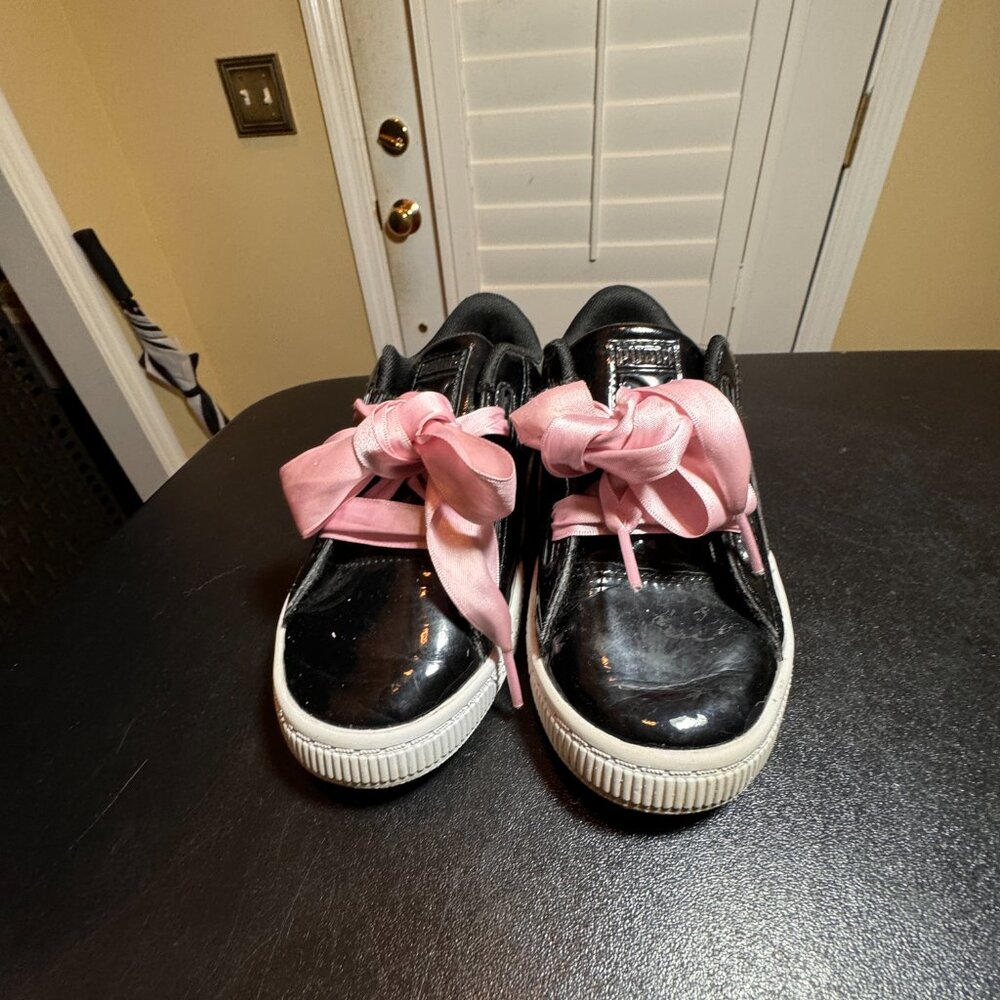 Puma basket heart patent black sneakers size 13.5 pink satin laces - Picture 11 of 11